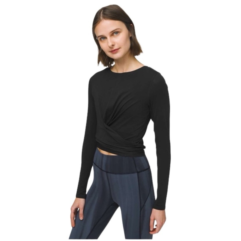 Lululemon Athletica Time to Restore Long Sleeve in Black Size 6